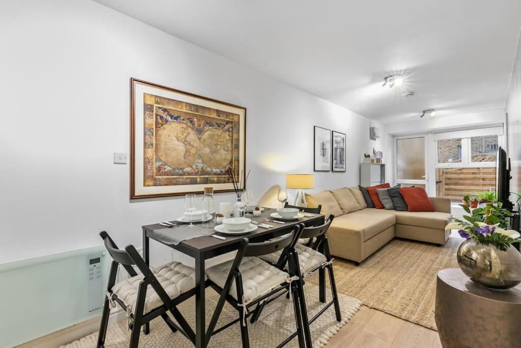Holiday Home 2Br L 2Ba With Patio-Sleep 6 Лондон Экстерьер фото