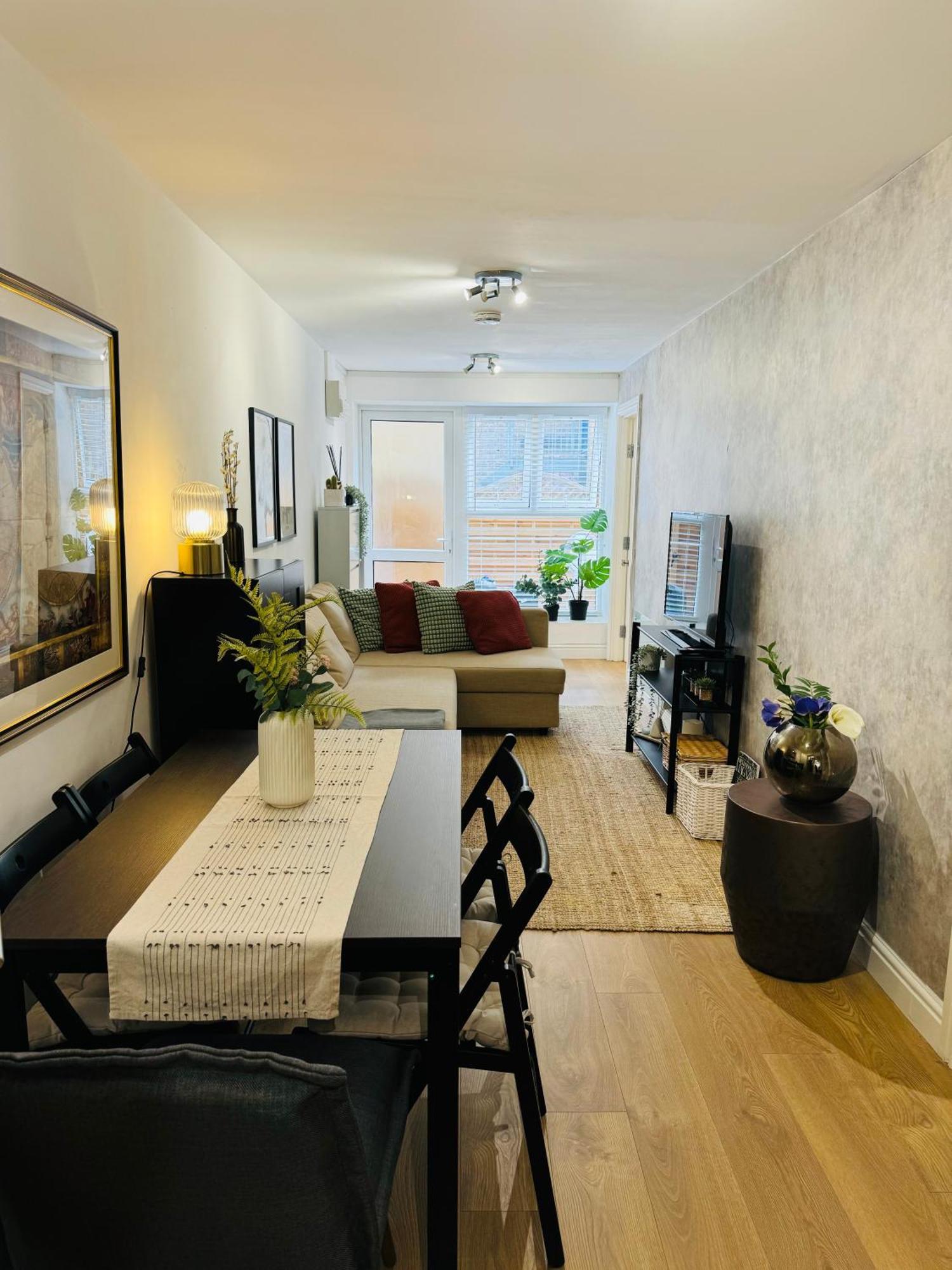 Holiday Home 2Br L 2Ba With Patio-Sleep 6 Лондон Экстерьер фото